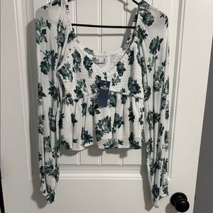Long sleeve hollister peplum floral top